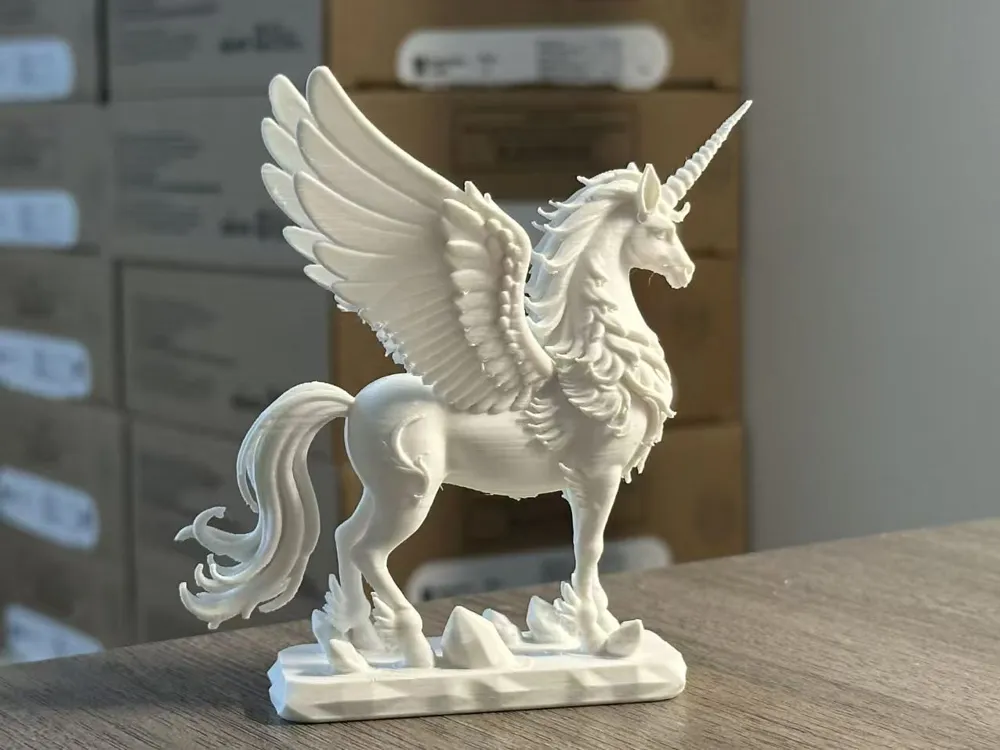 Fantasy Winged Unicorn Ornament High-Definition, photo 4 of 5 - Fairies, Wizards & Magic Figures, Pegasus