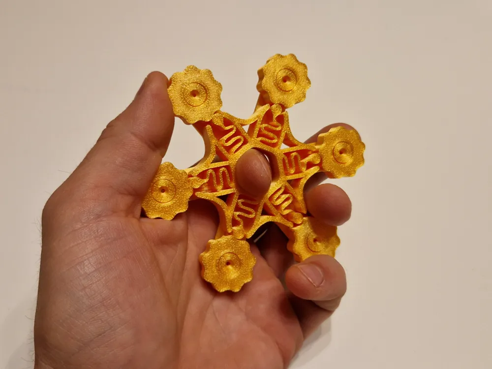 Fidget Click Star Gears, photo 4 of 4 - Fidget Click Star Gears Fidget & Sensory Toys
