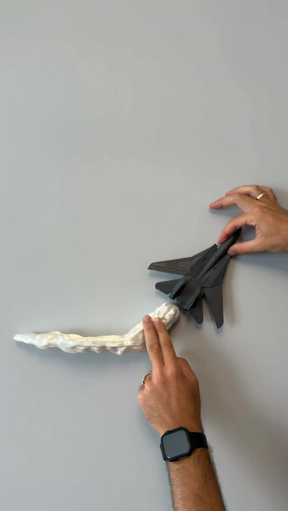 Fighter Jet Smoke Trail Floating Shelf & LED Light, photo 4 of 4 - Fighter Jet Smoke Trail Floating Shelf & LED Light Household