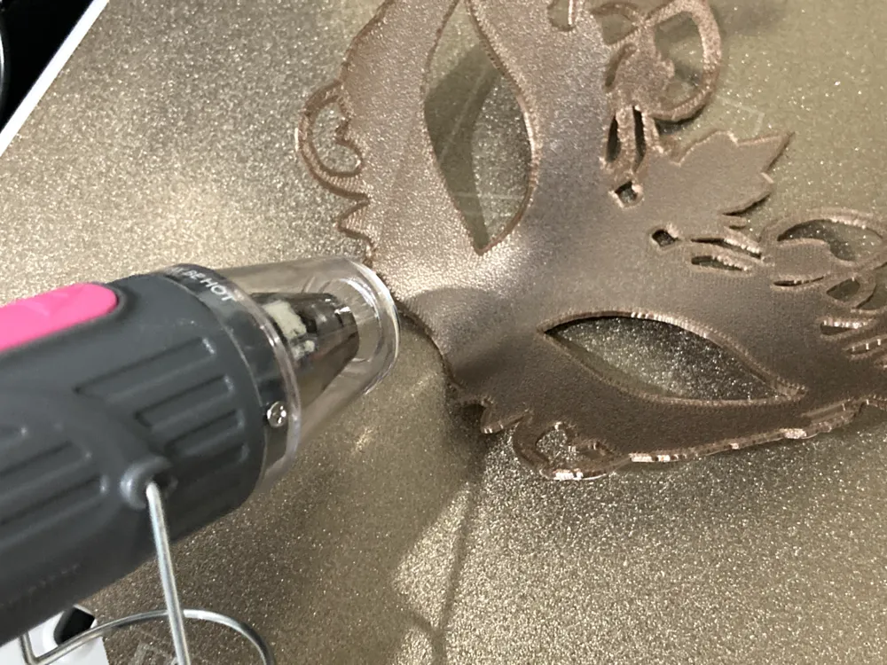 Filigree Masquerade Mask - Hueforge - prints flat, photo 4 of 4 - Filigree Masquerade Mask - Hueforge - prints flat Props & Cosplay