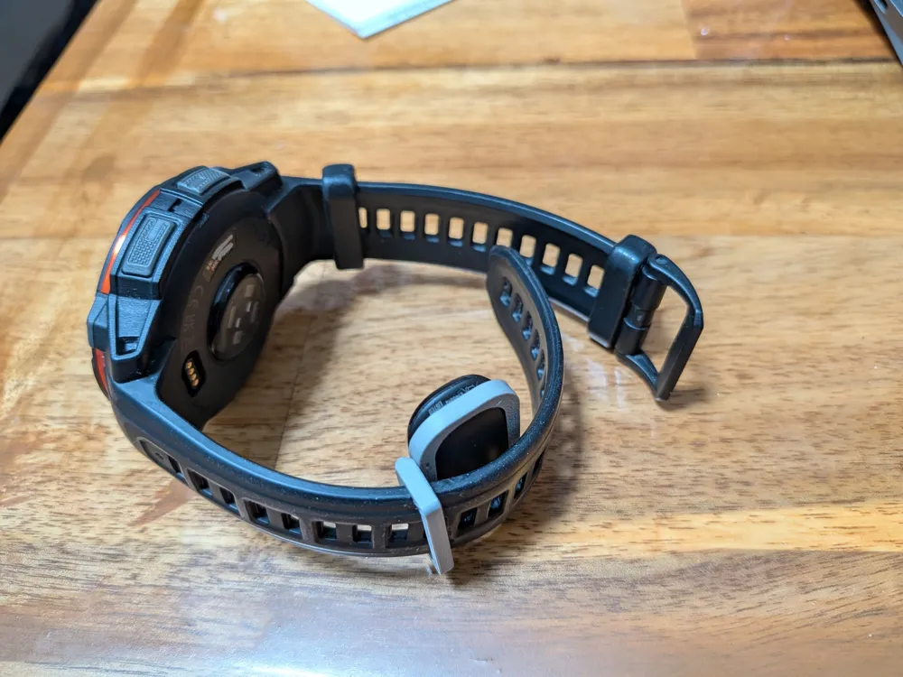 Fitbit Air pebble clip for normal watch band, photo 4 of 4 - Fitbit Air pebble clip for normal watch band Hobby & DIY
