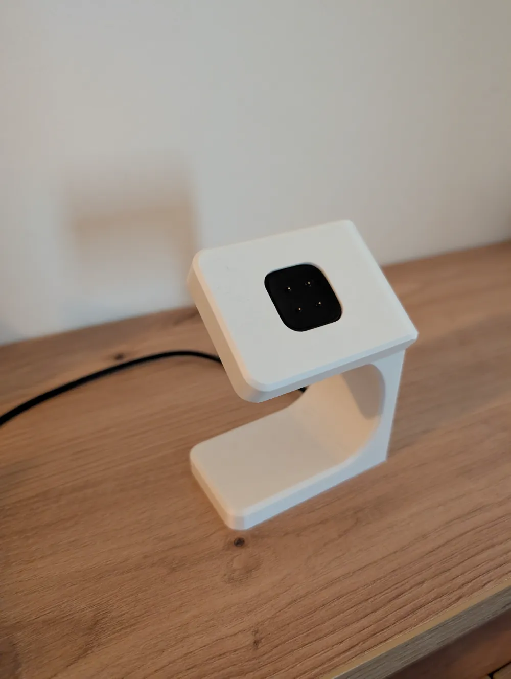 Fitbit Charging Stand (Versa 3, Versa 4, Sense 2), photo 4 of 4 - Fitbit Charging Stand (Versa 3, Versa 4, Sense 2) Hobby & DIY