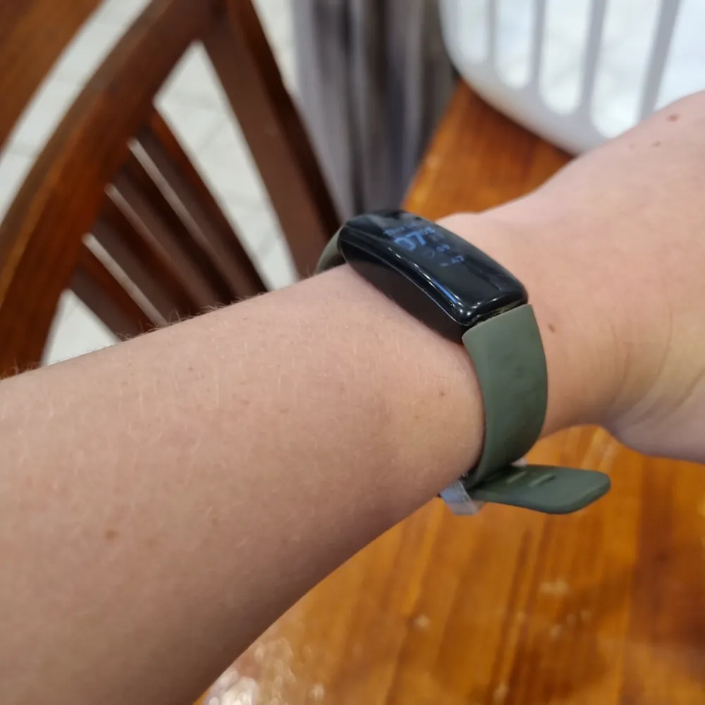 fitbit inspire 2 band holder, photo 3 of 4 - fitbit inspire 2 band holder Hobby & DIY
