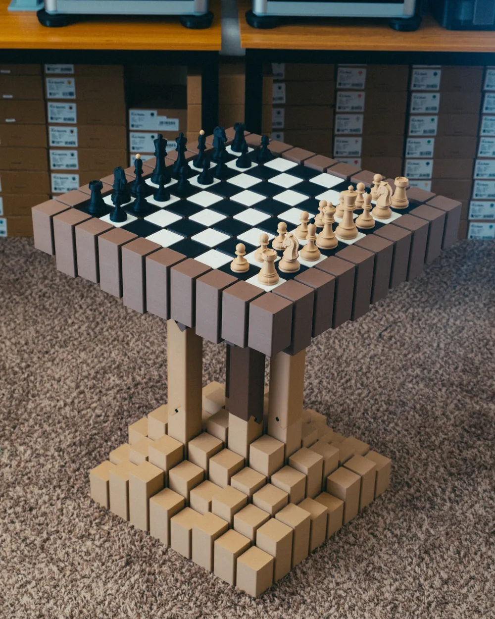 Floating Chessboard/table, photo 2 of 4 - Chess Sets & Pieces, game