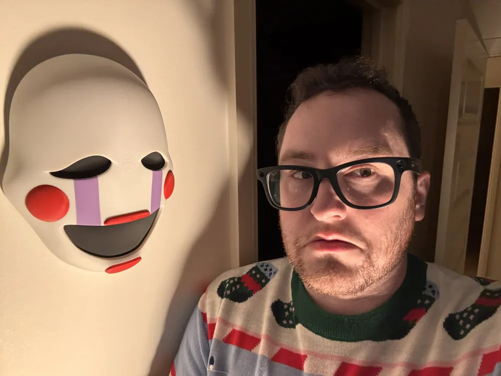 FNAF The Marionette - Puppet Multicolour Mask, photo 3 of 4 - FNAF The Marionette - Puppet Multicolour Mask Props & Cosplay