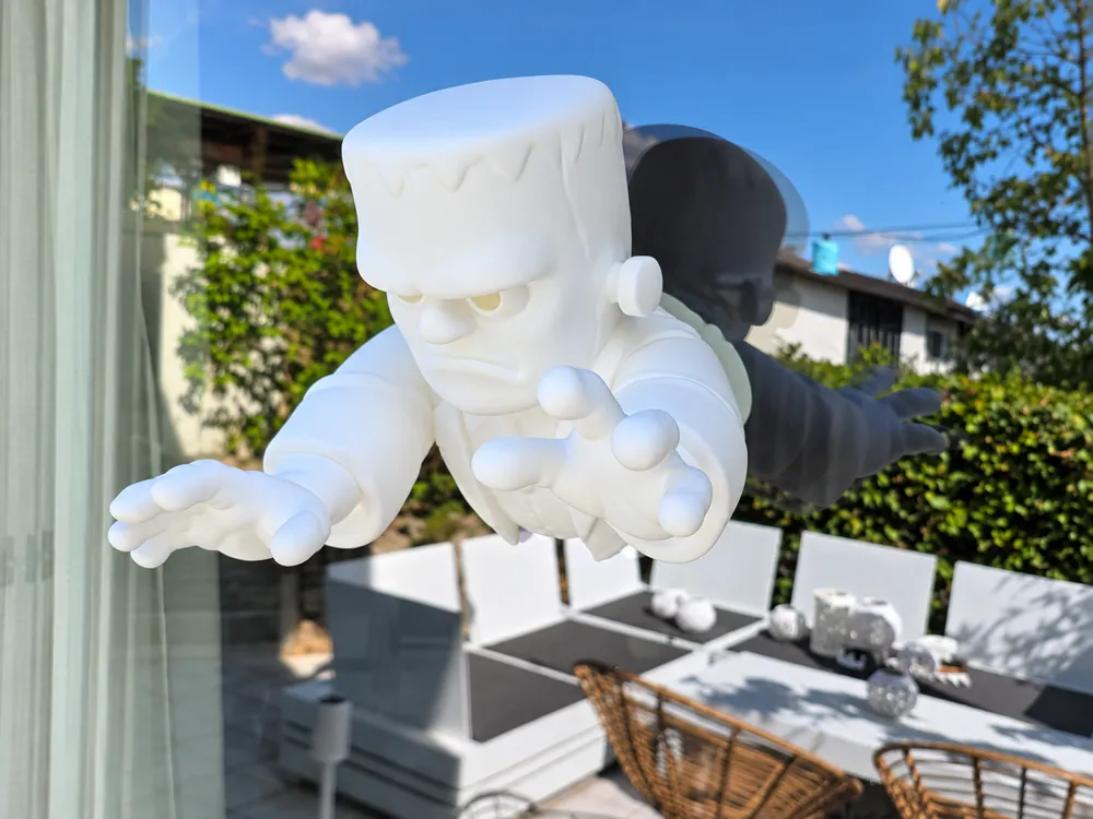 Frankenstein im Anflug, 3D-Fensterdeko Halloween, photo 2 of 4 - Frankenstein im Anflug, 3D-Fensterdeko Halloween Household