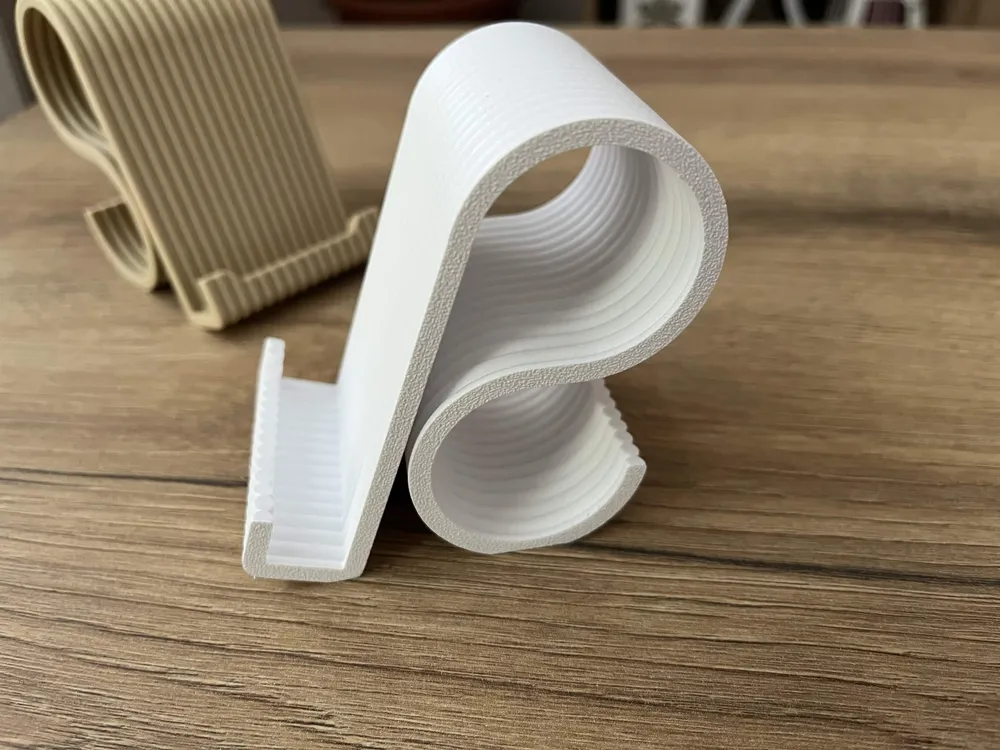 FREE TO SELL!, Wavedock Phone Holder, photo 2 of 4 - FREE TO SELL!, Wavedock Phone Holder Household