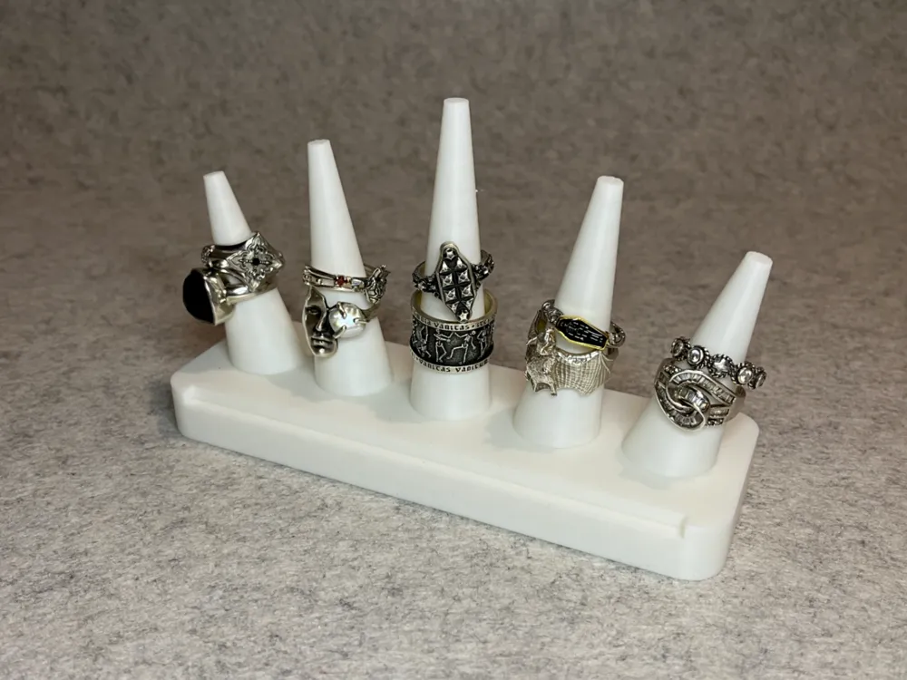 Futuristic modern ring holder