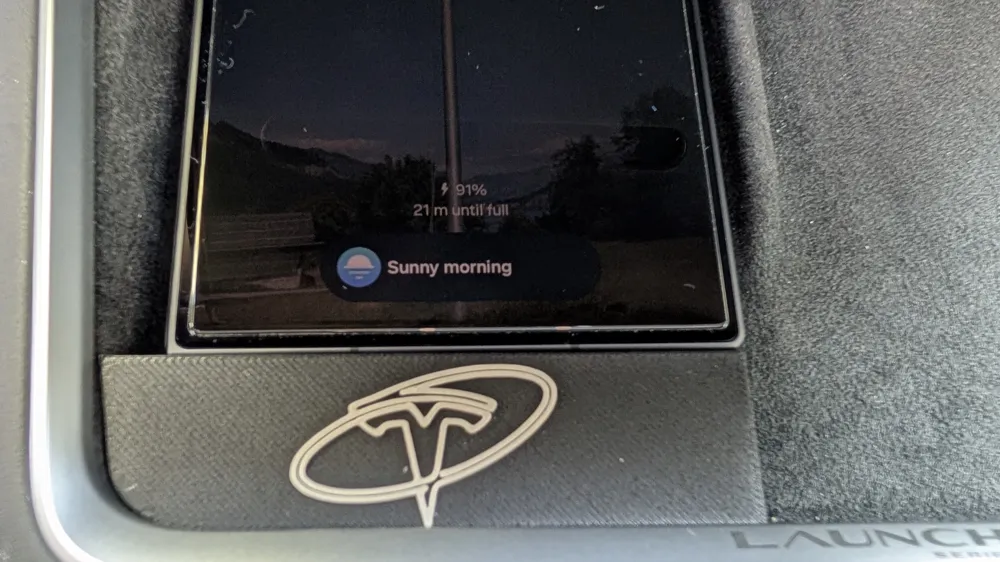 Galaxy Fold 8 Wireless Charging Adaper Model 3/Y, photo 2 of 4 - Galaxy Fold 8 Wireless Charging Adaper Model 3/Y Hobby & DIY
