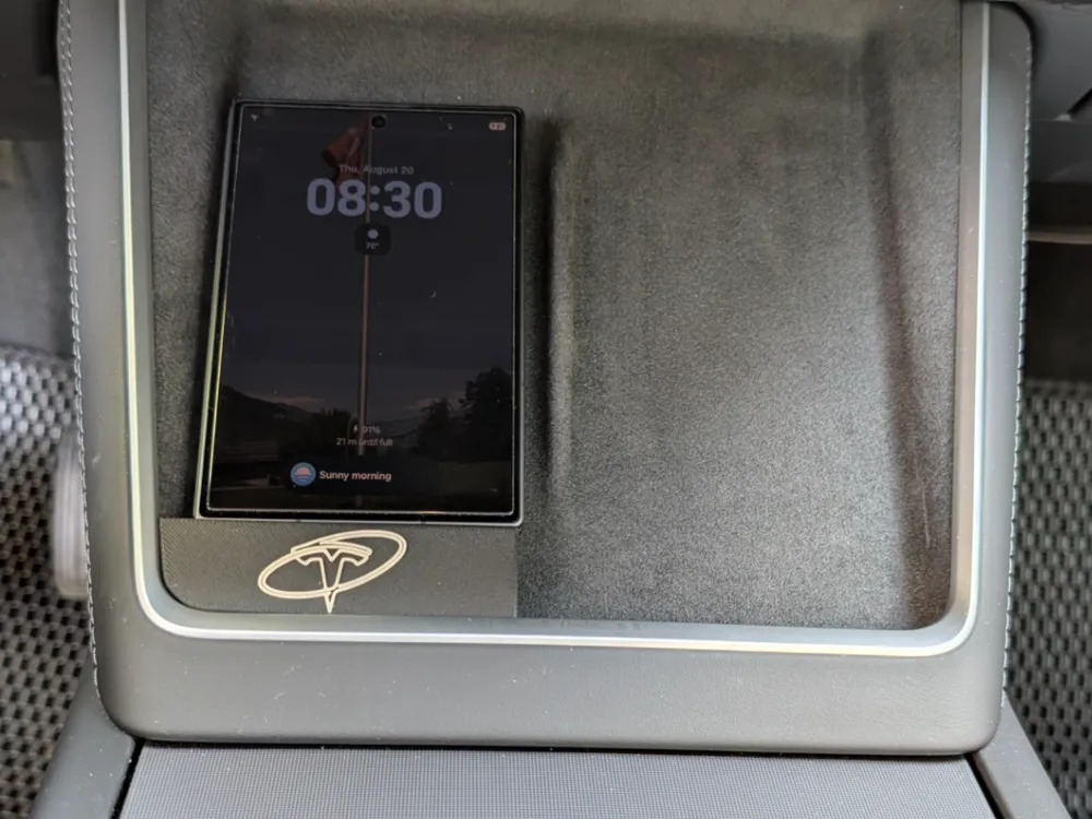 Galaxy Fold 8 Wireless Charging Adaper Model 3/Y, photo 4 of 4 - Galaxy Fold 8 Wireless Charging Adaper Model 3/Y Hobby & DIY