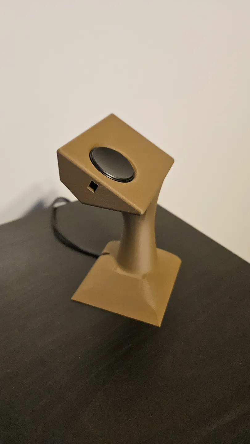 Galaxy Watch 7 Ultra Charging Stand, photo 4 of 4 - Galaxy Watch 7 Ultra Charging Stand Tools