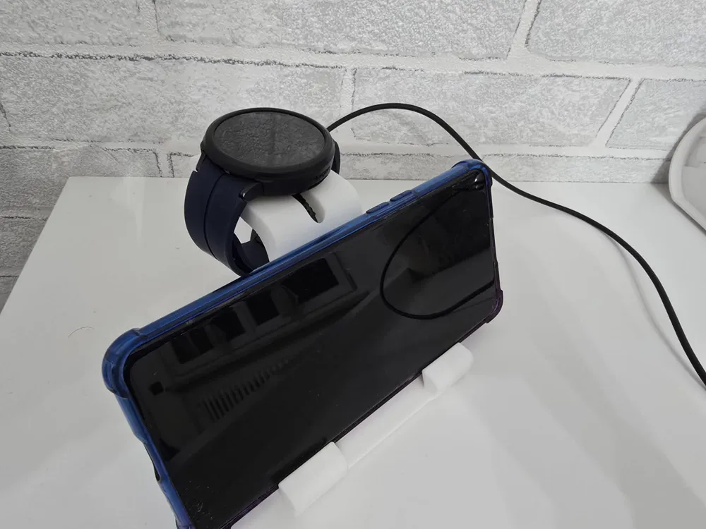 Stand for Galaxy watch and phone, photo 4 of 4 - Stand for Galaxy watch and phone Hobby & DIY