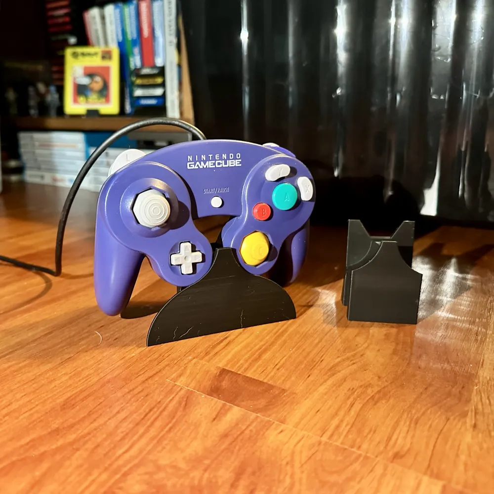 GameCube Wired Controller Display Stand, photo 2 of 4 - GameCube Wired Controller Display Stand Toys & Games