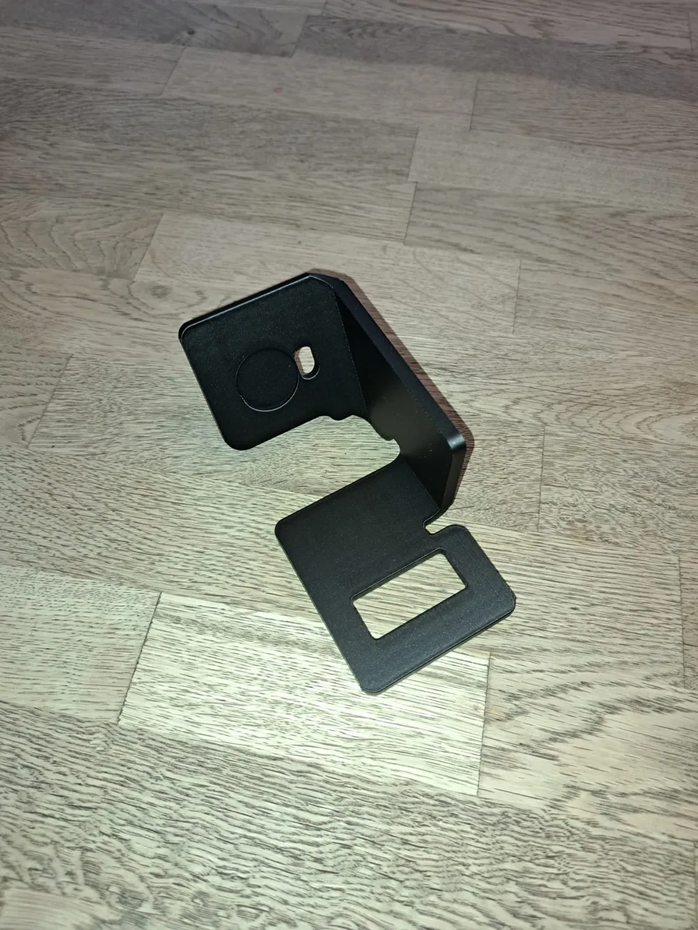 Garmin Fenix and Epix Wall Socket Charger Holder, photo 4 of 4 - Garmin Fenix and Epix Wall Socket Charger Holder Mobile & Device Accessories