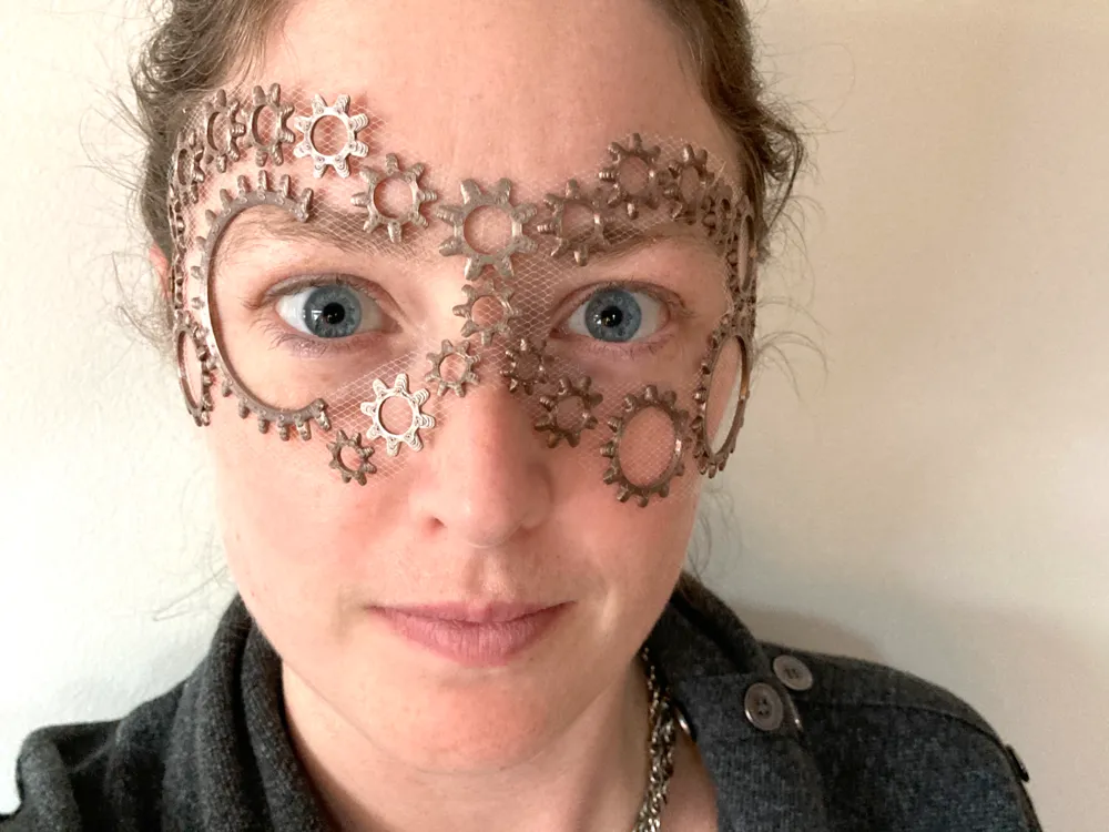 Gear Steampunk Floating Tulle Masquerade Mask, photo 4 of 4 - Gear Steampunk Floating Tulle Masquerade Mask Props & Cosplay