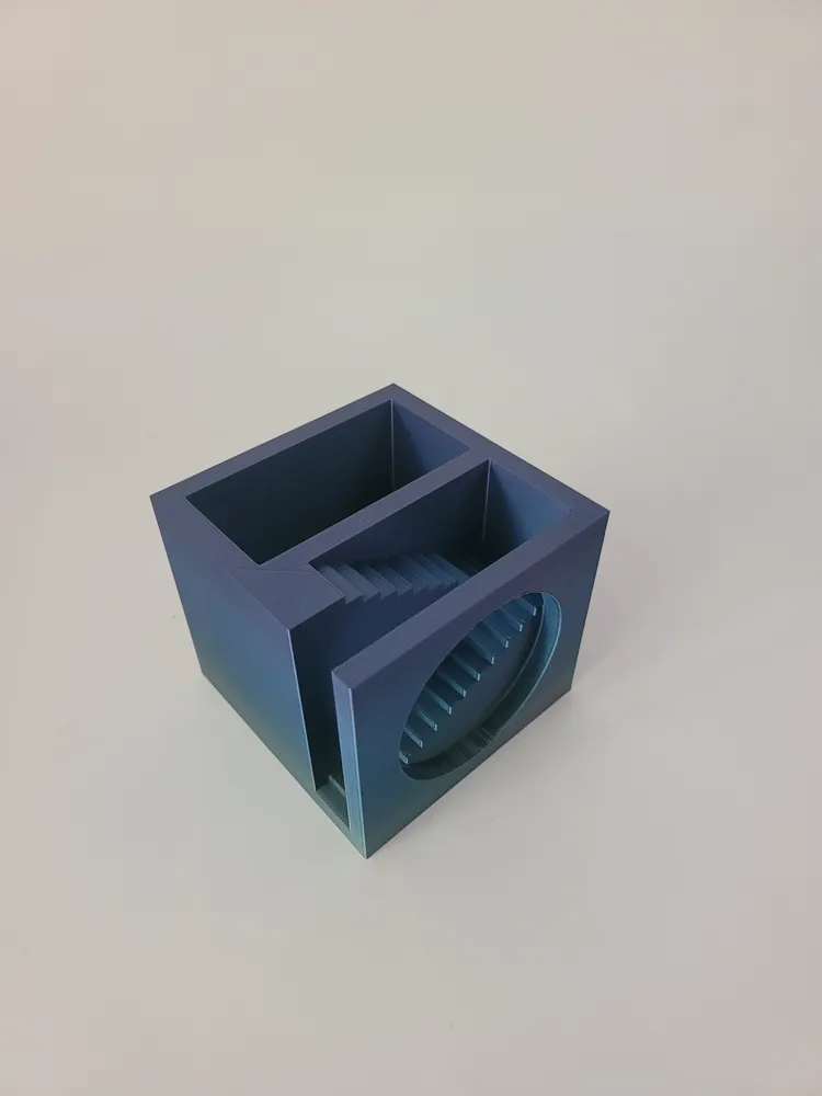 Geometric Art Flower Pot, photo 2 of 4 - Geometric Art Flower Pot Garden & Outdoor