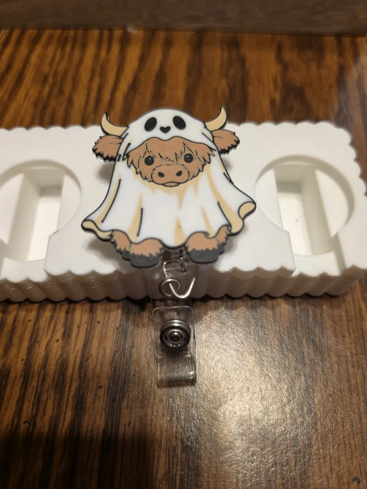 Ghost Highland Cow Badge Reel/Magnet, photo 2 of 4 - Ghost Highland Cow Badge Reel/Magnet Fashion