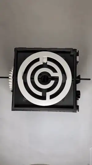 Four-Seal Vault, Shikuro, the escape box