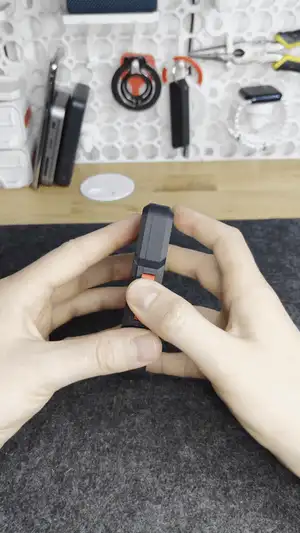 MagSafe Wallet with Coin Pocket
