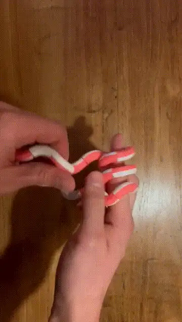 Twist & Turn Fidget - !