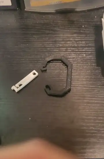 LatchLite Carabiner