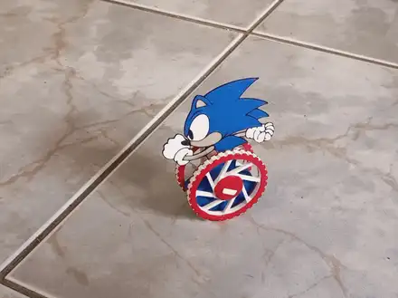 sonic hedgehog and amy rose self balancing toys