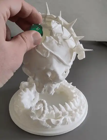W40k Servitor Skull Dice Tower V2