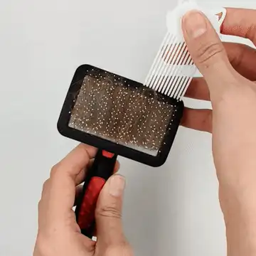 Slicker brush cleaner