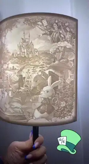 Lampada Alice nel Paese delle Meraviglie