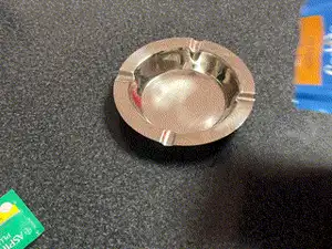 Cat food squeezer