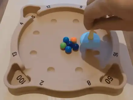 Bauernroulette/Virolon spinning top game