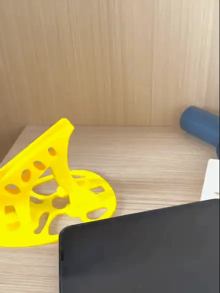 Side-Lying Bed Phone Stand