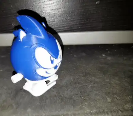 Sonic the Christmas Ornament Walker