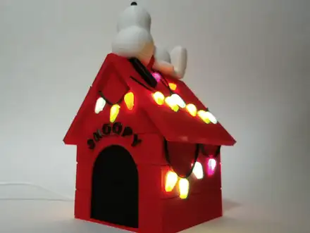 Snoopy Light Up Christmas Dog House