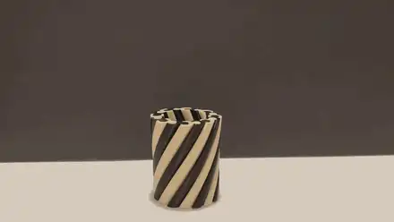 Twisty Fidget Vase Pocket