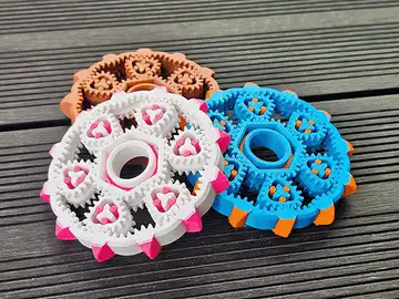 Fidget Spinners with Triangle Gears