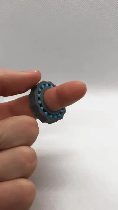 Fidget ring