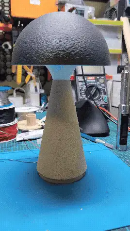 Simple touch desk lamp based on Arduino and TTP223