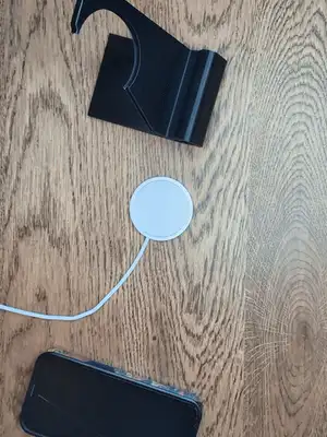 Universal Apple MagSafe Desk Stand (New 25W Puck)