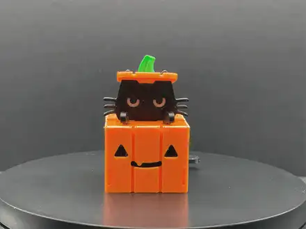 Cat in Halloween Pumpkin Card Kit