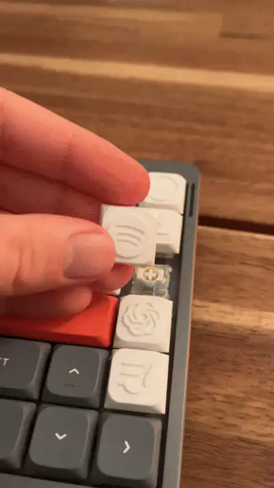 Mechanical Keycaps for Low-Profile Keyboard