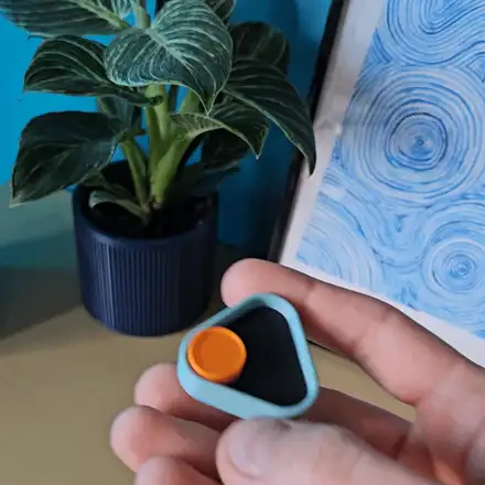 ADHD Killer - Triangle Magnetic Fidget Slider