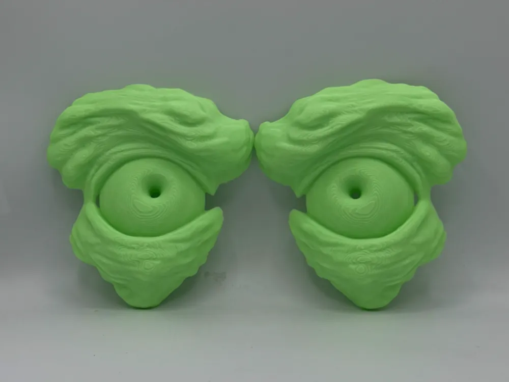 Glow in the dark spooky eyes