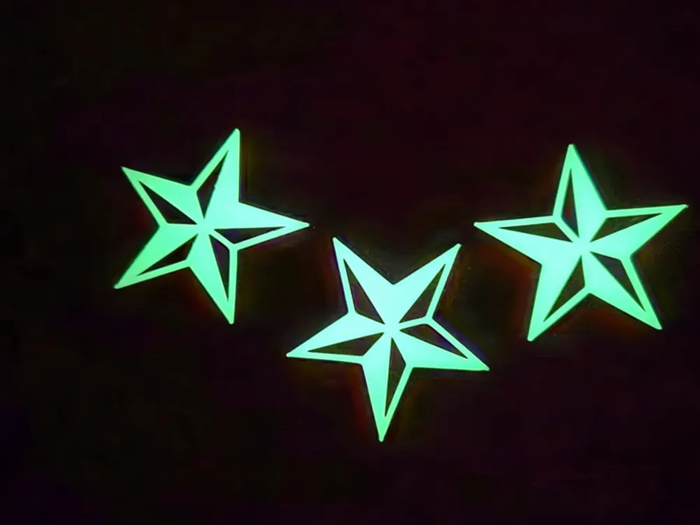 Glow in the dark star 5 points