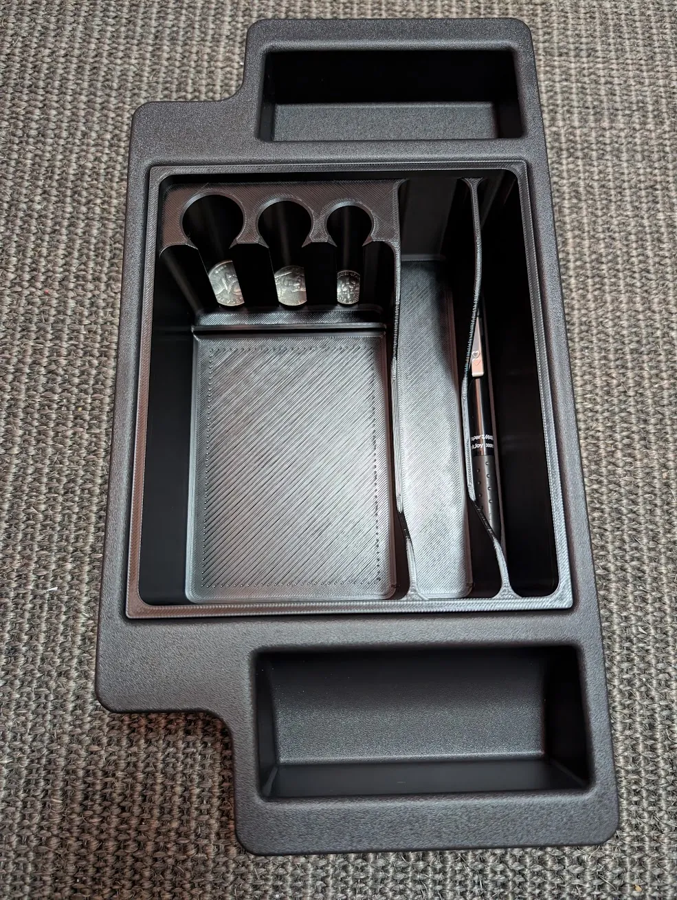 GM Center Console Tray Insert 2019-2026, photo 4 of 4 - GM Center Console Tray Insert 2019-2026 Hobby & DIY