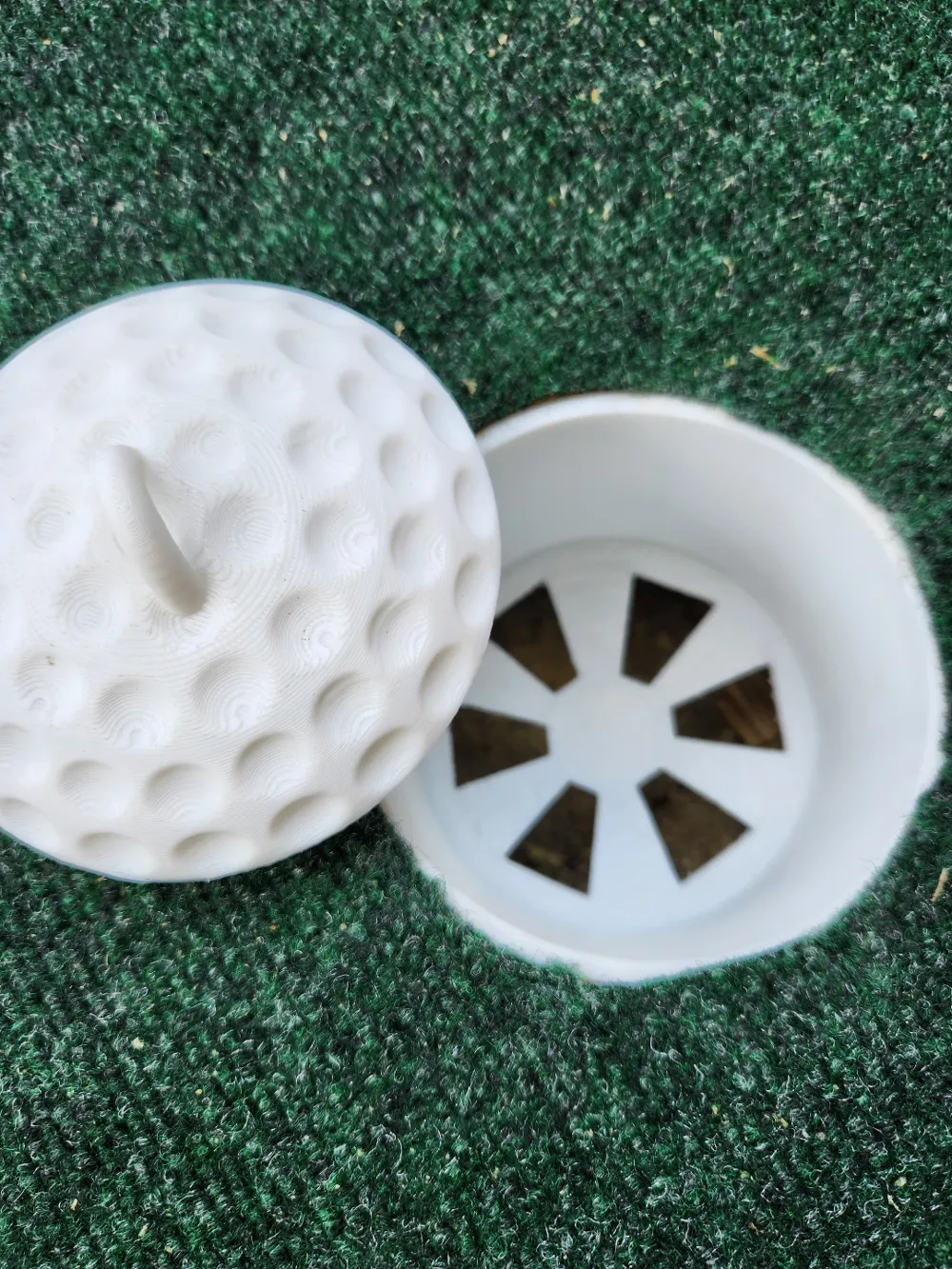 Golf Cup & Lid - Regulation Size - 108mm O.D., photo 4 of 4 - Golf Cup & Lid - Regulation Size - 108mm O.D. Sports & Fitness