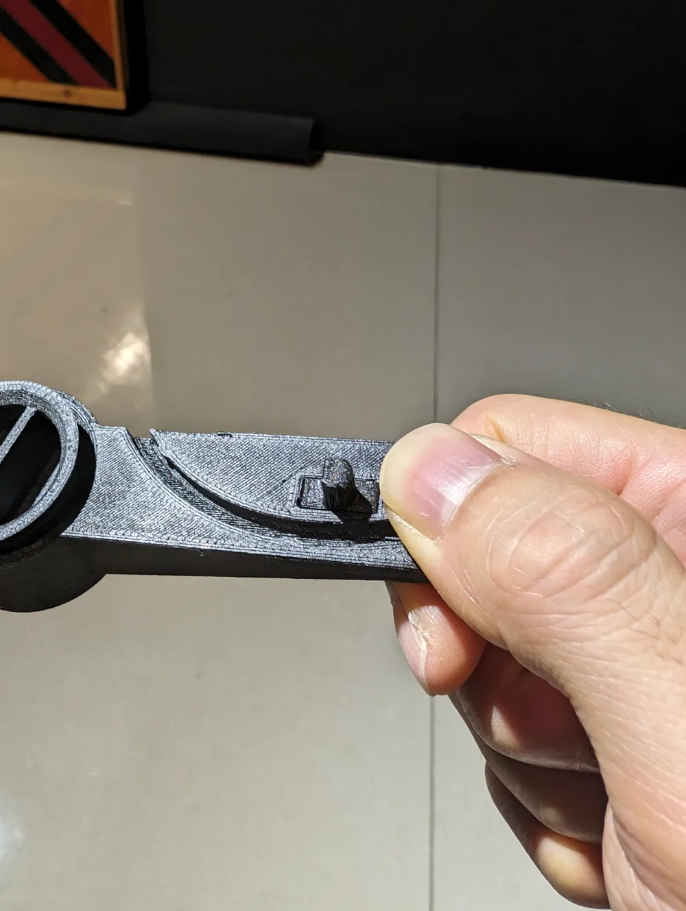 Google Pixel Watch2 charging stand on ikea Skadis_宜家板上的 Pixel Watch2 充電座, photo 2 of 4 - Google Pixel Watch2 charging stand on ikea Skadis_宜家板上的 Pixel Watch2 充電座 Tools