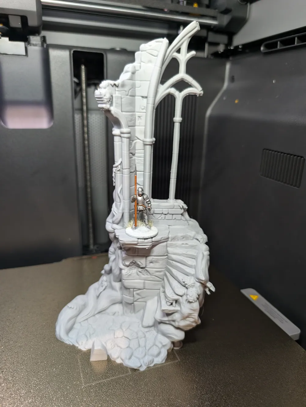 Gothic Ruin, Medieval Fantasy Terrain, photo 2 of 4 - Gothic Ruin, Medieval Fantasy Terrain Miniatures