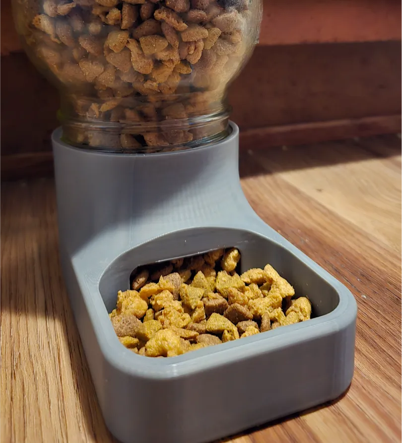 Gravity Pet Food Dispenser V2 (Small Animal)