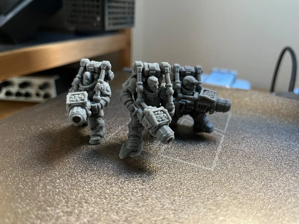 Grimdark Space Dwarf Heavy Oreburst Gunners, photo 2 of 4 - Grimdark Space Dwarf Heavy Oreburst Gunners Toys & Games